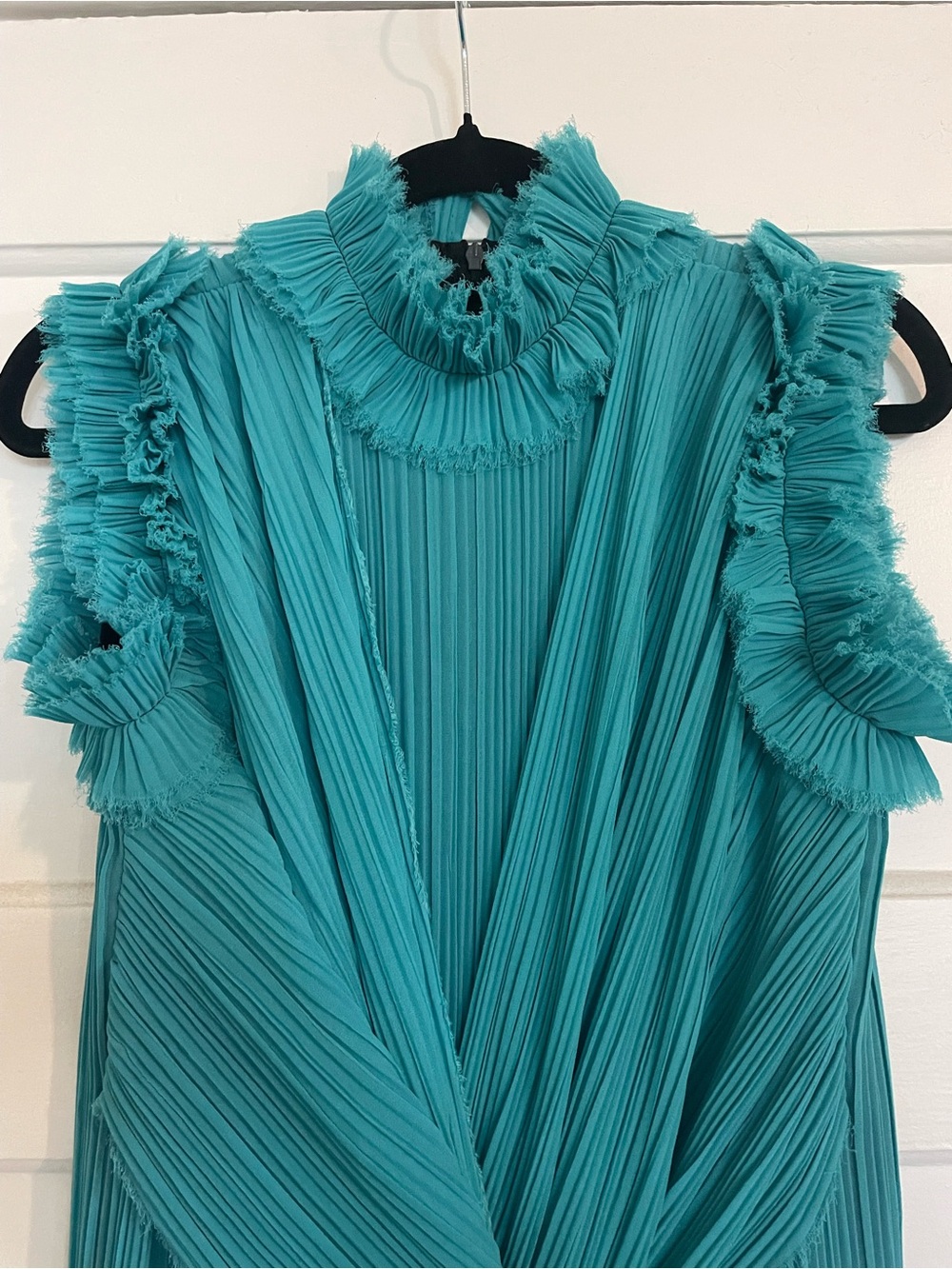Canadian designer- beautiful teal dress 👗